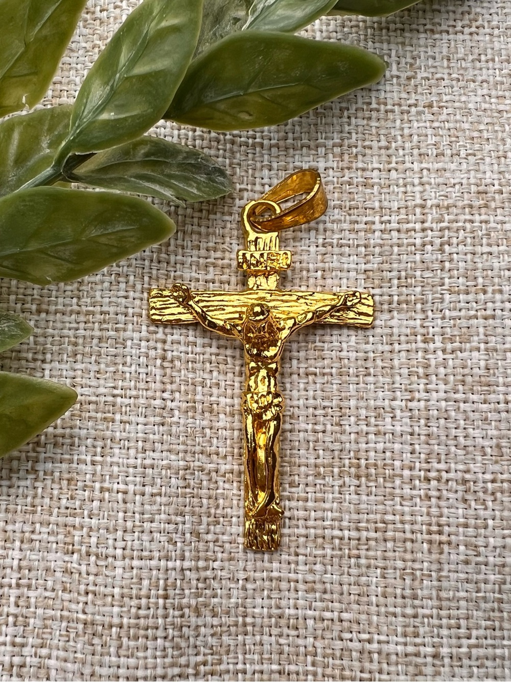 Religious Gold Jesus Crucifix Cross Necklace Pendant
